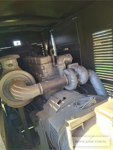 Polowa stacja zasilania 39ZPJ-680/17/P2 100 KVA (100 kW, 3x400 V, 50 Hz) na p-pie 2-os. (ład. 6 000 kg) 